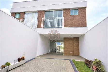 Sobrado com 3 Quartos à venda, 102m² no São Braz, Curitiba