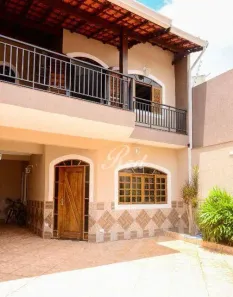 Casa com 3 Quartos à venda, 307m² no Jardim dos Ipês, Suzano