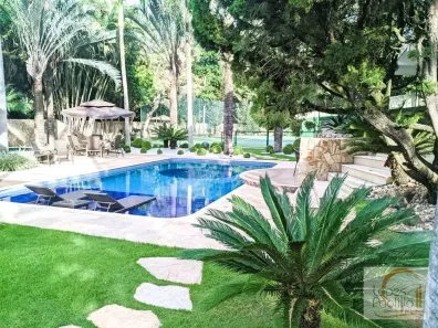 Casa com 8 Quartos à venda, 750m² no Condomínio Flamboyant-B, Atibaia