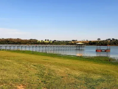 Fazenda/Sítio com 3 Quartos à venda, 220m² no Residencial Laranjeira I, Mendonça