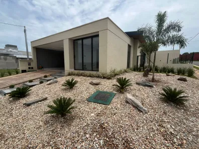 Casa de Condomínio com 3 Quartos à venda, 200m² no Jardins Capri, Senador Canedo