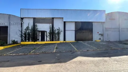 Galpão/Depósito/Armazém para alugar, 640m² no Vila Santa, Aparecida de Goiânia