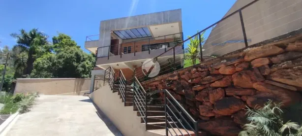 Casa de Condomínio com 4 Quartos à venda, 271m² no Ville de Montagne, Nova Lima
