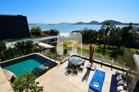 Casa de Condomínio com 4 Quartos à venda, 435m² no Cacupé, Florianópolis