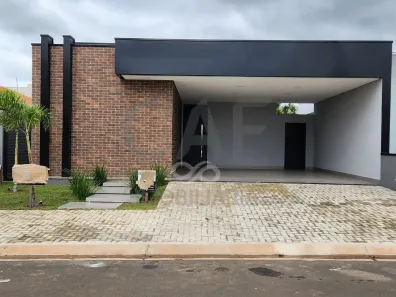 Casa com 3 Quartos à venda, 214m² no Residencial Portal do Sol, Holambra