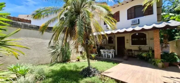 Casa com 3 Quartos à venda, 232m² no Itaipu, Niterói