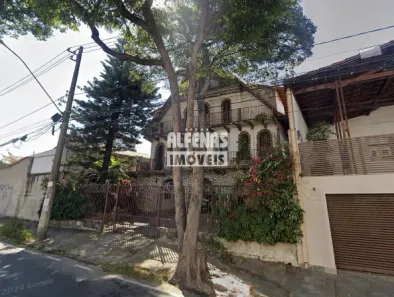 Casa com 8 Quartos à venda, 300m² no Glória, Contagem