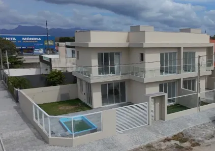 Sobrado com 3 Quartos à venda, 131m² no Balneário Marajó, Matinhos