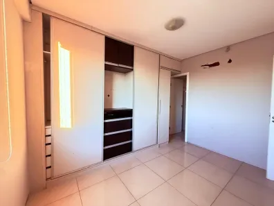 Apartamento com 3 Quartos para alugar, 65m² no Cristo Rei, Teresina