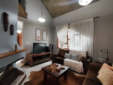 Casa com 3 Quartos à venda, 250m² no Laranjal, Pelotas