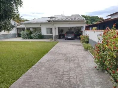 Casa com 3 Quartos à venda, 450m² no Bacaxá (Bacaxá), Saquarema