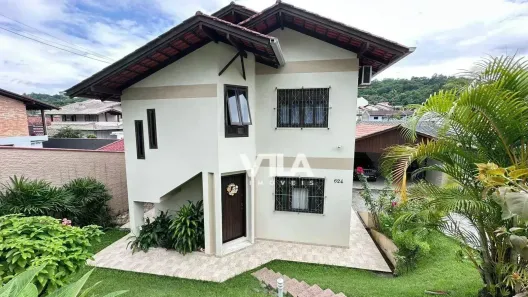 Casa com 3 Quartos à venda, 137m² no Velha Central, Blumenau