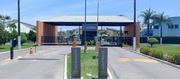 Casa de Condomínio com 6 Quartos para alugar, 300m² no Antares, Maceió