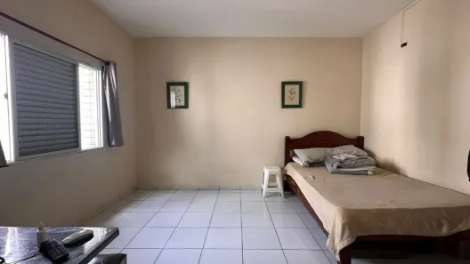 Kitnet com 1 Quarto à venda, 32m² no Guilhermina, Praia Grande