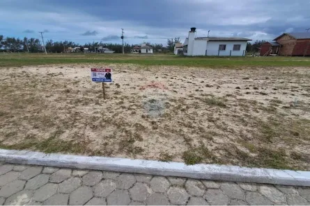 Lote/Terreno à venda, 300m² no , Balneário Gaivota