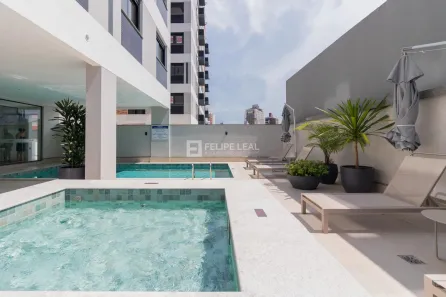 Apartamento com 2 Quartos à venda, 74m² no Balneário, Florianópolis