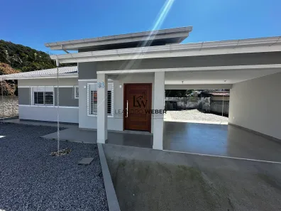 Casa com 3 Quartos à venda, 134m² no Forquilhinha, São José
