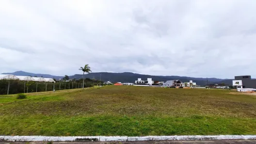Lote/Terreno à venda, 600m² no Areias de Palhocinha, Garopaba