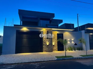 Casa com 3 Quartos à venda, 165m² no Grand Ville, Uberlândia