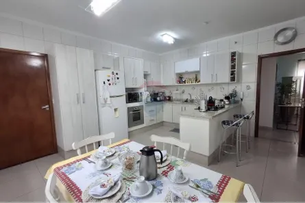 Casa com 2 Quartos à venda, 232m² no Centro, Lins
