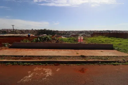 Lote/Terreno à venda, 250m² no Jardim Maria Luiza, Londrina