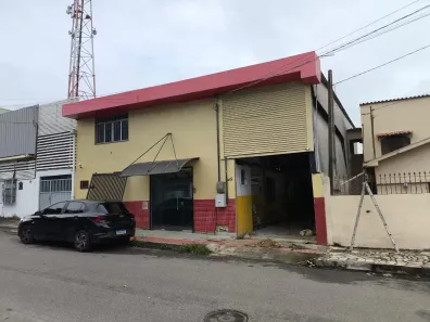 Prédio Comercial à venda, 300m² no Parque Residencial Laranjeiras, Serra