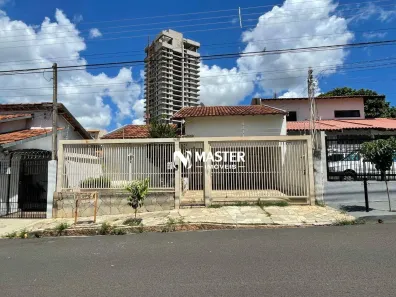 Casa com 5 Quartos para venda ou aluguel, 220m² no Boa Vista, Marília
