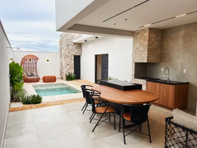 Casa com 3 Quartos à venda, 203m² no Jardim Botânico, Uberlândia