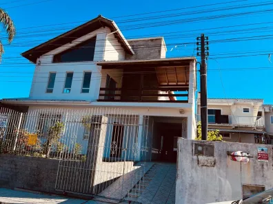 Casa com 4 Quartos à venda, 400m² no Jardim Janaína, Biguaçu