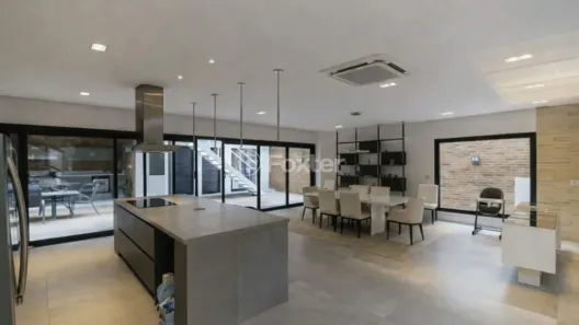 Casa com 3 Quartos à venda, 350m² no Vila Madalena, São Paulo