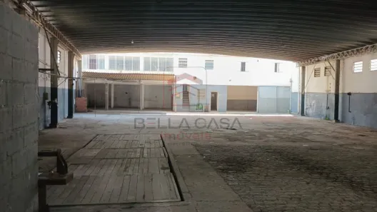 Galpão/Depósito/Armazém à venda, 950m² no Socorro, São Paulo