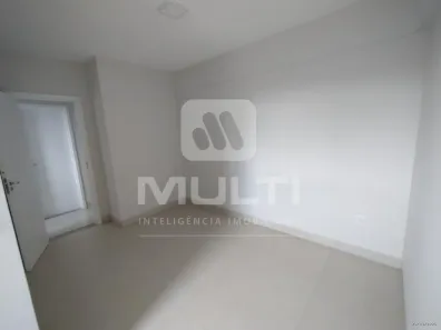 Apartamento com 3 Quartos para alugar, 67m² no Brasil, Uberlândia