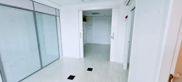 Sala Comercial para venda ou aluguel, 82m² no Chácara Santo Antônio (Zona Sul), São Paulo