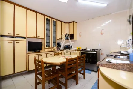 Sobrado com 3 Quartos à venda, 250m² no Vila Nossa Senhora das Vitórias, Mauá