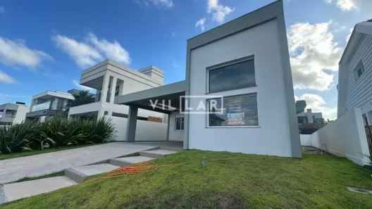 Casa de Condomínio com 3 Quartos à venda, 180m² no Laranjal, Pelotas