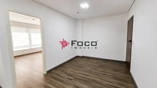 Sala Comercial à venda, 37m² no Condomínio Royal Park, São José dos Campos