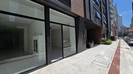 Ponto Comercial para alugar, 107m² no Centro, Balneário Camboriú