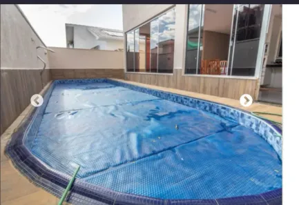 Casa de Condomínio com 3 Quartos para alugar, 350m² no Jardins Madri, Goiânia