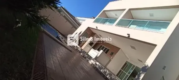 Casa com 4 Quartos para alugar, 250m² no Nova Uberlândia, Uberlândia
