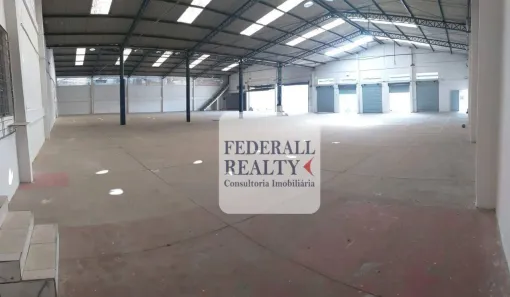 Galpão/Depósito/Armazém para alugar, 2200m² no Vigário Geral, Rio de Janeiro