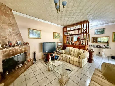 Fazenda/Sítio com 12 Quartos à venda, 480m² no Várzea de Cima, Sarapuí