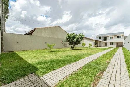 Sobrado com 3 Quartos à venda, 165m² no Uberaba, Curitiba