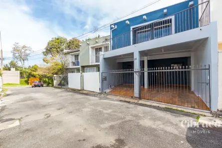 Sobrado com 3 Quartos para alugar, 85m² no Abranches, Curitiba