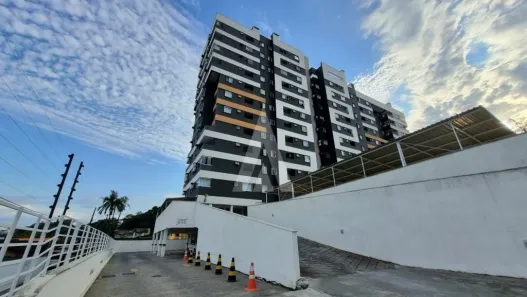 Apartamento com 2 Quartos para alugar, 59m² no Anita Garibaldi, Joinville