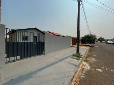 Casa com 2 Quartos à venda, 47m² no Jardim São Vicente Palloti, Londrina