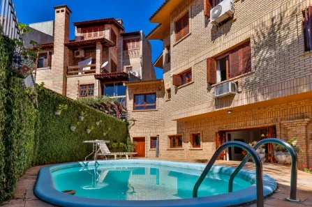 Casa com 3 Quartos à venda, 374m² no Chácara das Pedras, Porto Alegre