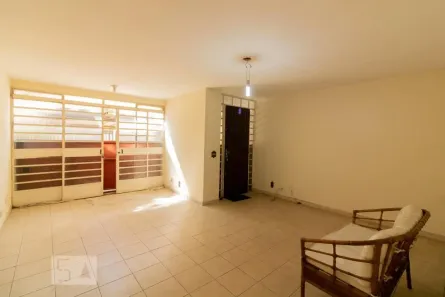 Casa com 3 Quartos à venda, 220m² no Moema, São Paulo