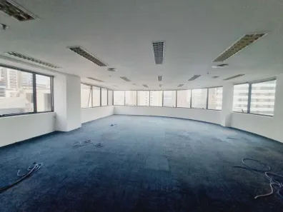 Ponto Comercial para alugar, 223m² no Cidade Monções, São Paulo