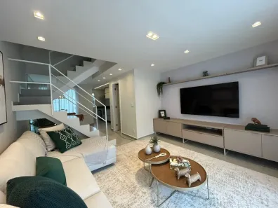 Casa de Condomínio com 3 Quartos à venda, 110m² no Quarteirão Brasileiro, Petrópolis