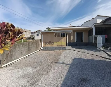 Casa com 2 Quartos para alugar, 89m² no São Sebastião, Palhoça